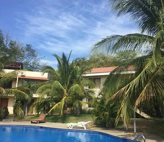 Las Colinas de Playas del coco